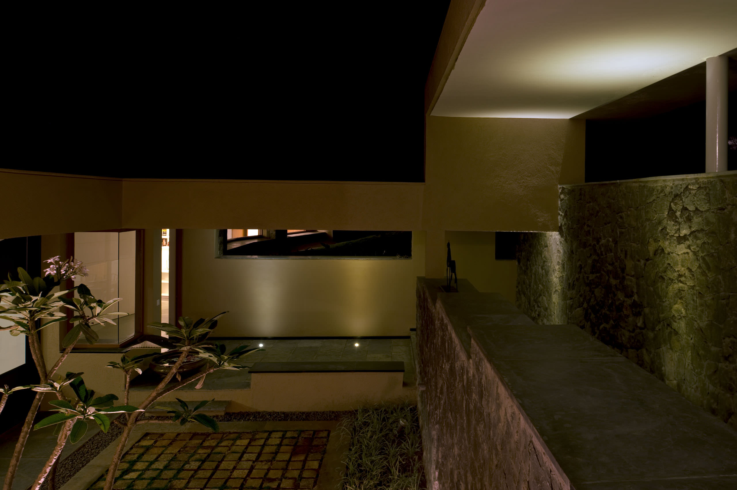 Opolis Architects, Bombay  |  Kamshet House